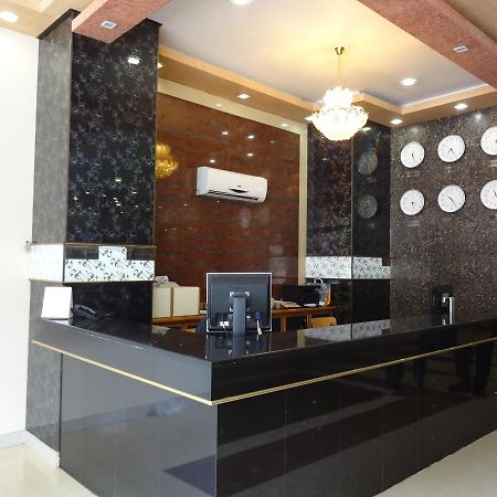 Hotel Sky Towers Карачи Екстериор снимка