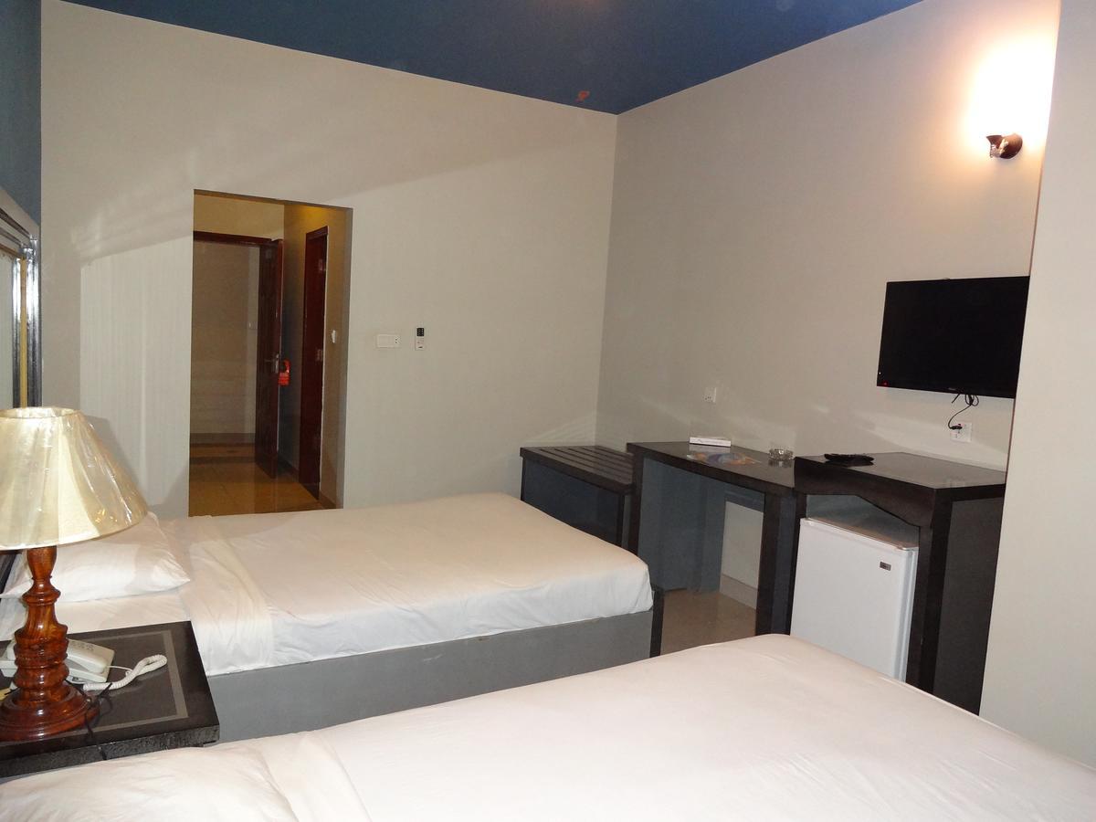 Hotel Sky Towers Карачи Екстериор снимка